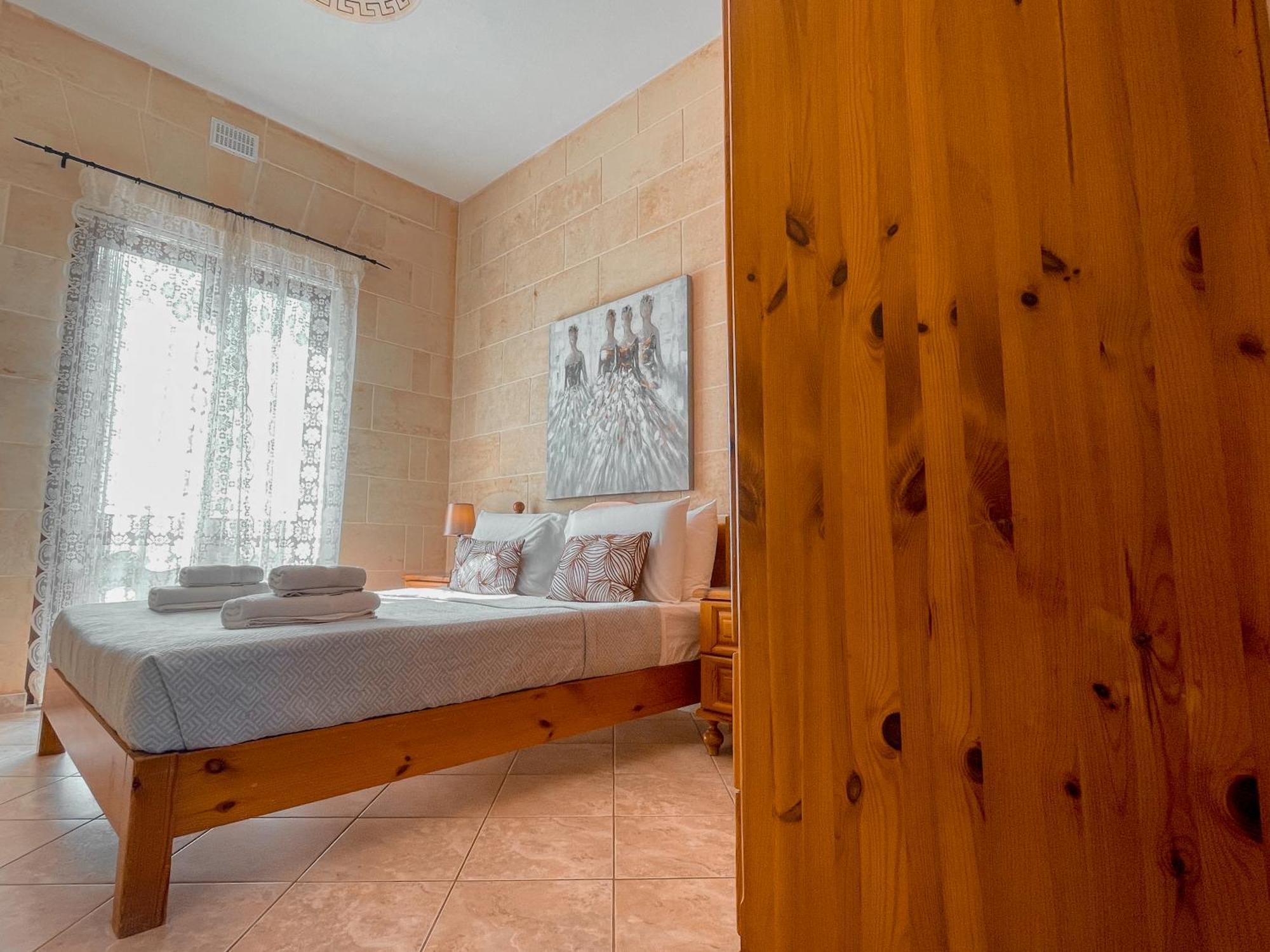 Villa Fieldend - Gozo Holiday Home Għarb Buitenkant foto