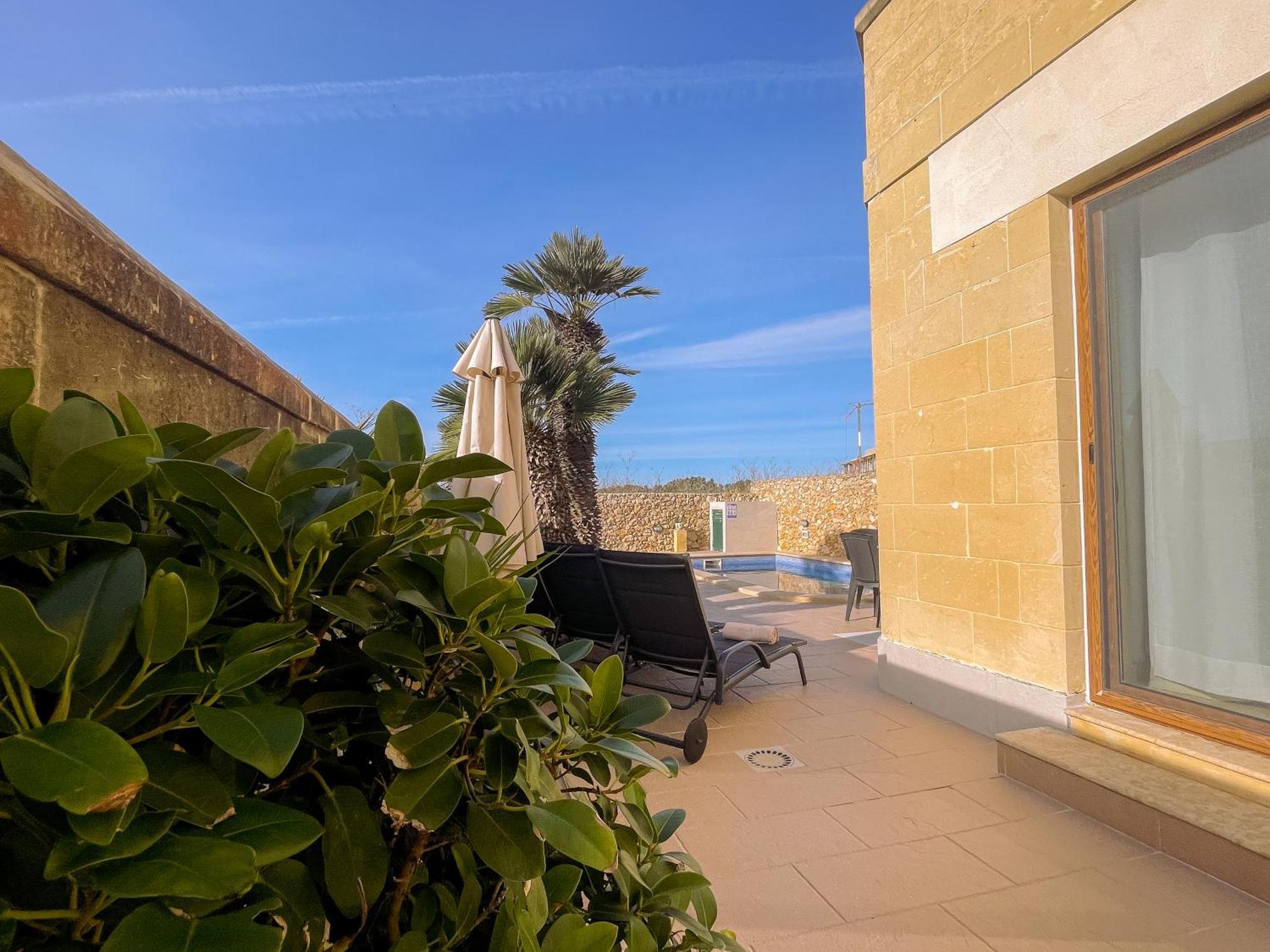 Villa Fieldend - Gozo Holiday Home Għarb Buitenkant foto