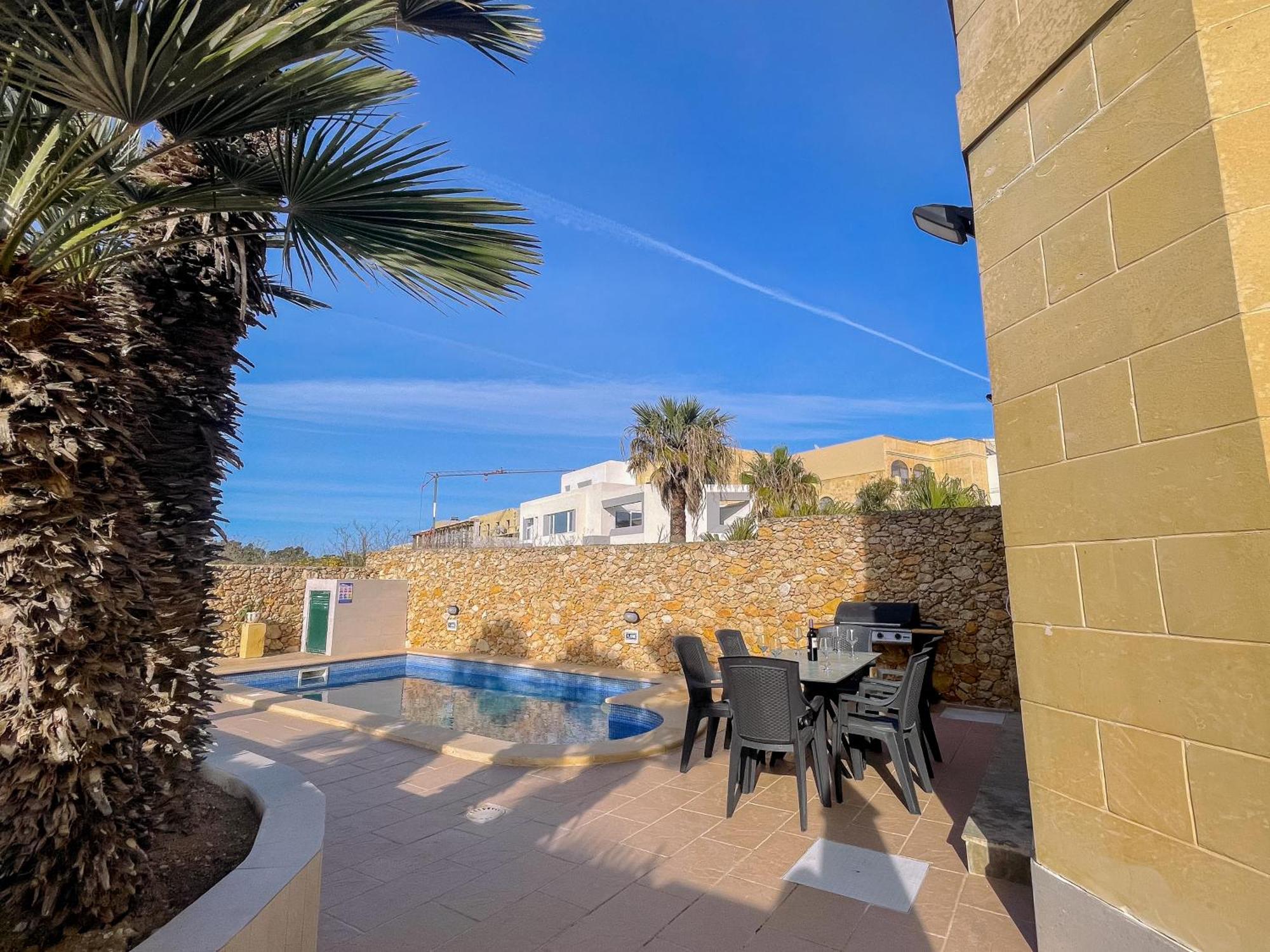 Villa Fieldend - Gozo Holiday Home Għarb Buitenkant foto