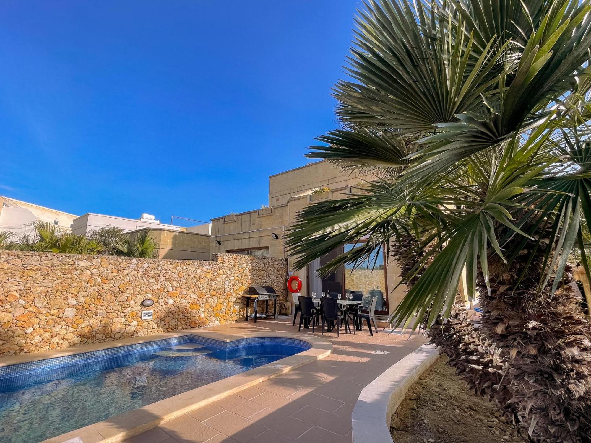 Villa Fieldend - Gozo Holiday Home Għarb Buitenkant foto